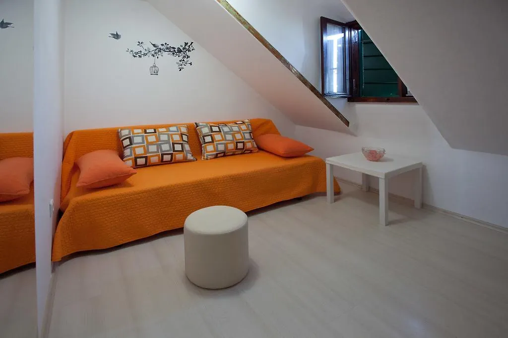 Apartments Antica Split 0*,